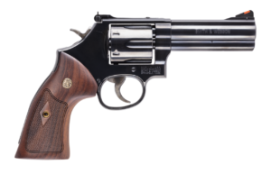 Revolver Smith & Wesson modelo 586, cañón 4”, calibre .357Mag, capacidad 6Rd.